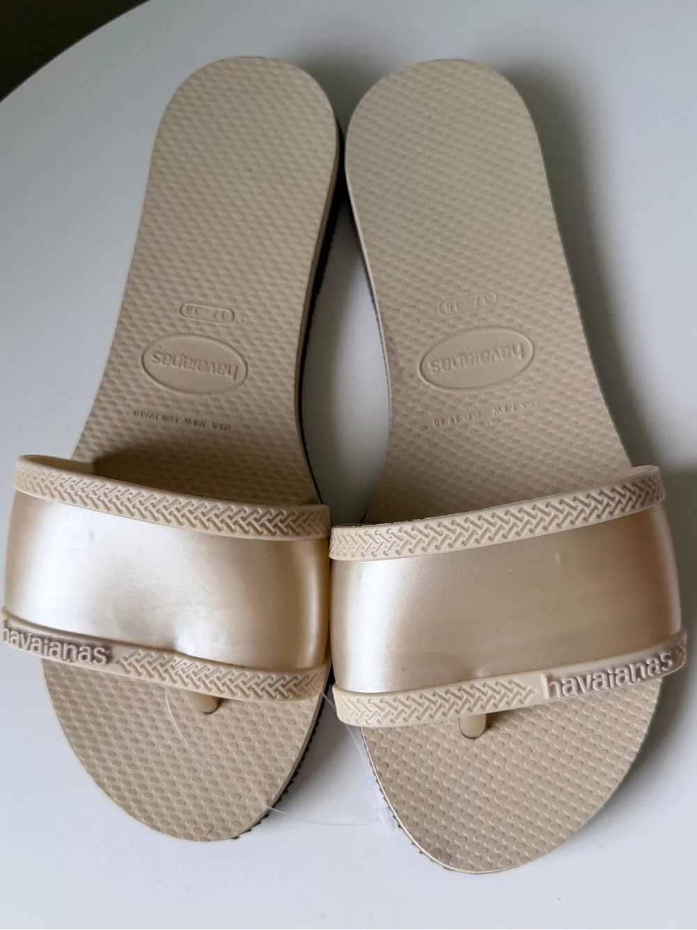 Havaianas Slide Sandals Metallic Champagne Beige Women’s US 7/8 EU 39/40 NWOT